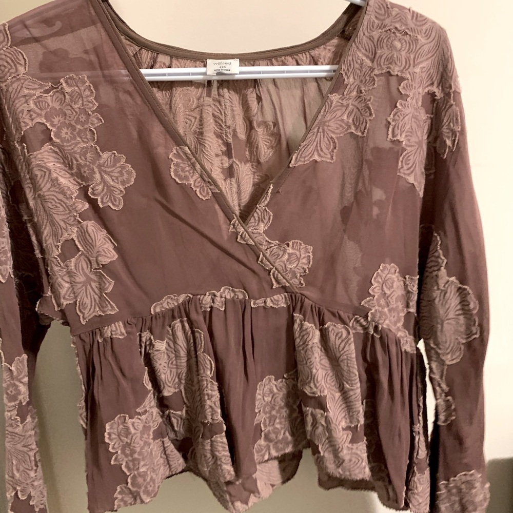 Aritzia Wilfred peplum top
